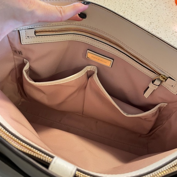 Tory Burch Robinson Small Tote - Picture 2 of 6